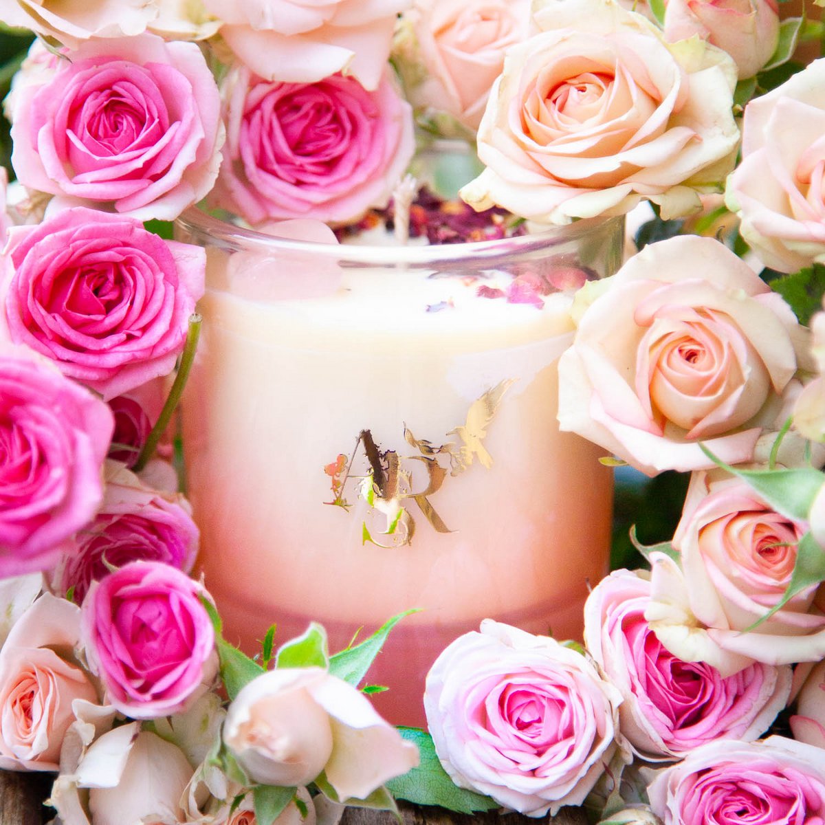 AWEN ROSE LOVE CANDLE FOR EMOTIONAL SAFETY - ROSE VANILLA