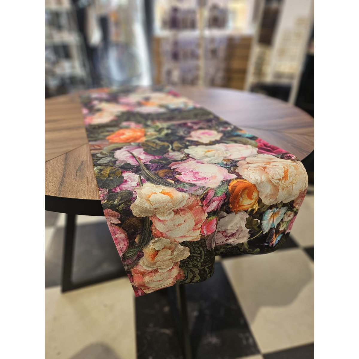 Table Runner without and with Tassels, 100% Cotton, Printed | Francine Black