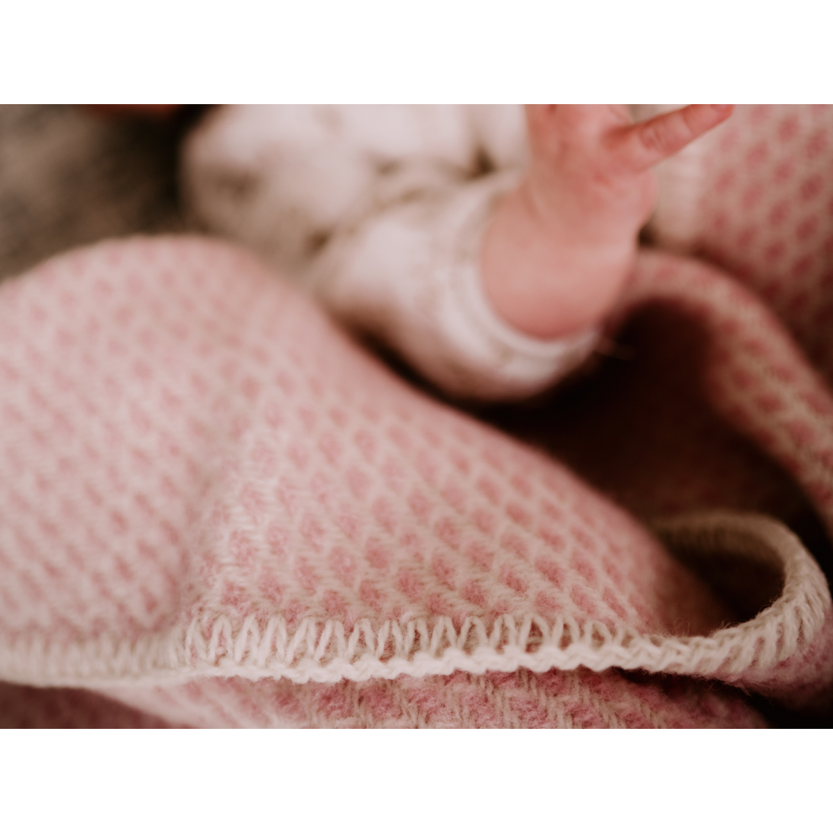 Vuggetæppe uld - Blød pink