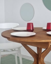 Rundt udvideligt spisebord fineret JUBI