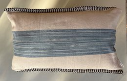 Cushion Azure - Lyseblå creme