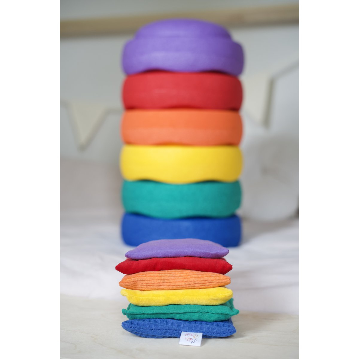 Pittenzakjes regenboog, sensory bean bag rainbow, kirschkernkissen regenbogen