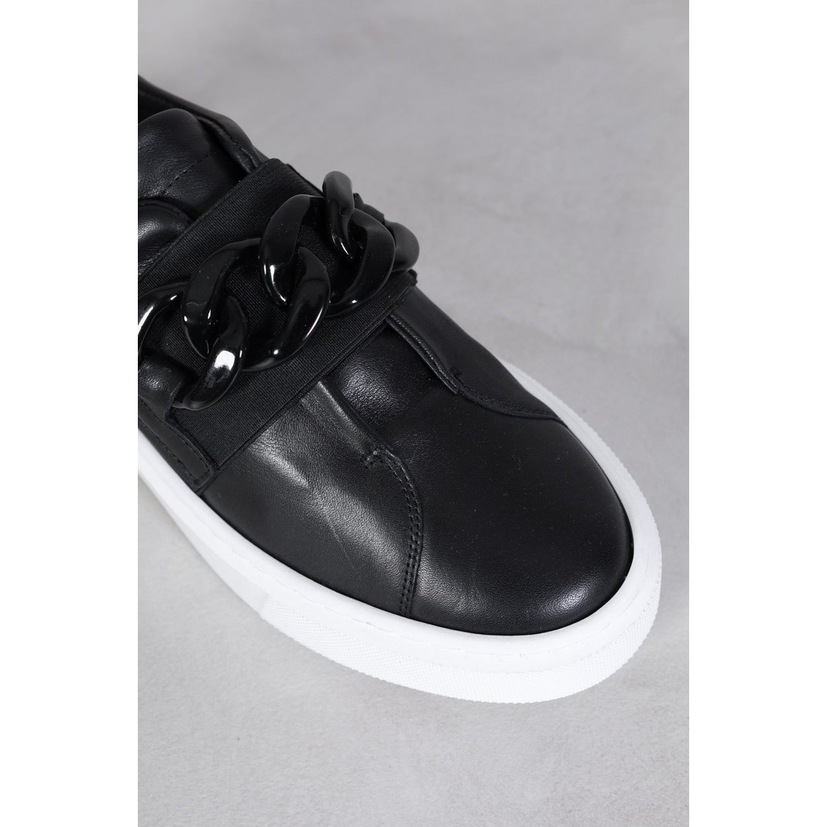 EMMA BLACK - Laceless Sneakers