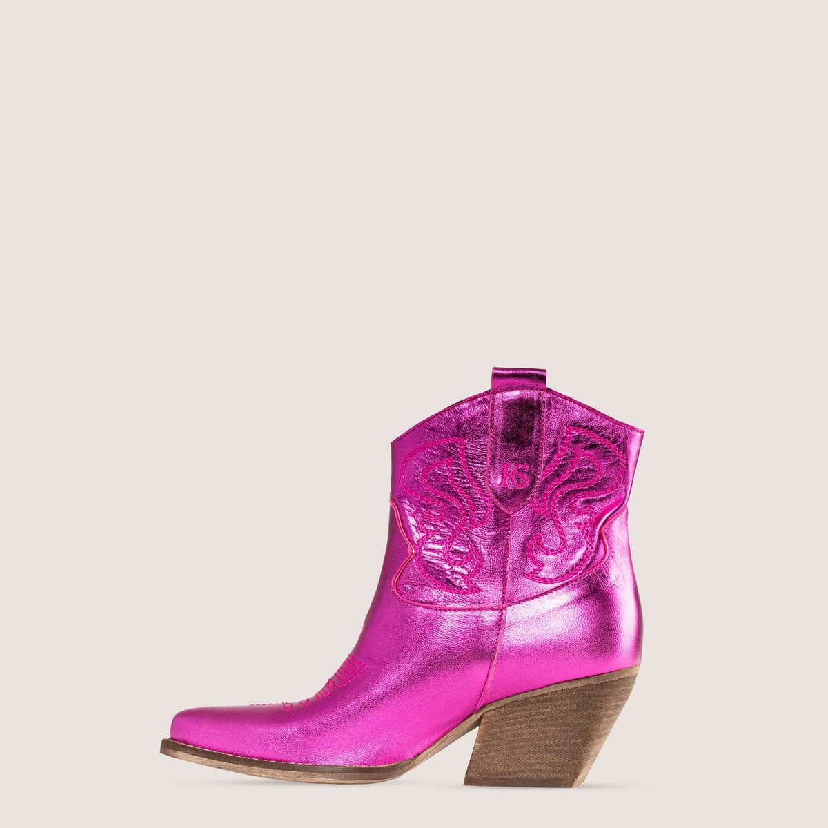 Bradley Nova Flame Texan Ankle Boots