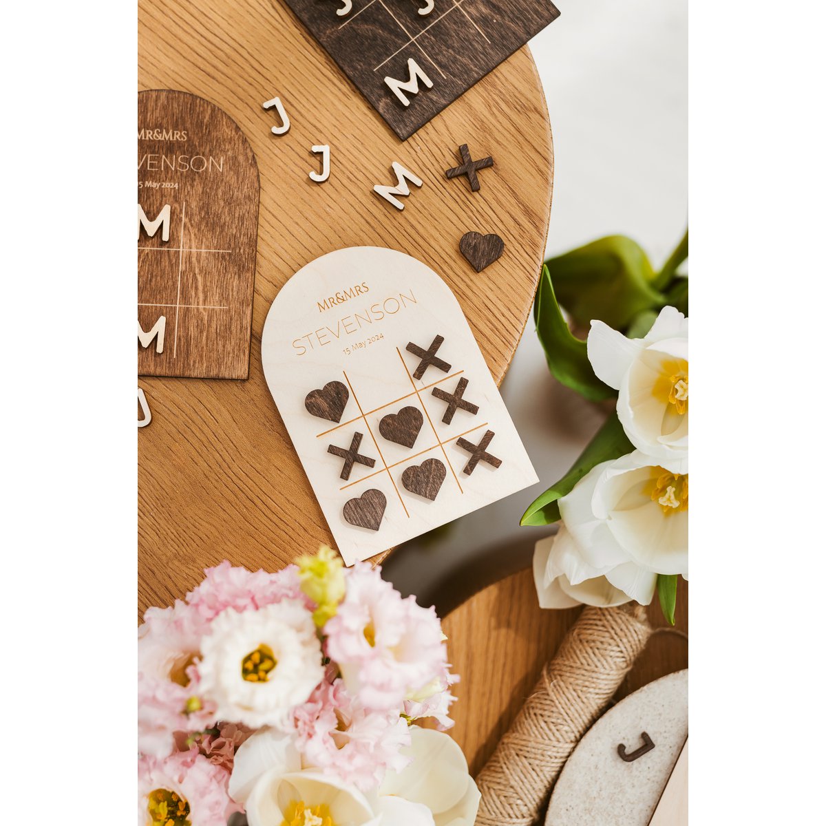 Natürliches, personalisiertes Hochzeitsgeschenk aus Holz – individuelles Tic-Tac-Toe-Spiel – rustikales Hochzeits-Andenken-Geschenk | Personalisiertes Hochzeitsgeschenk aus Holz