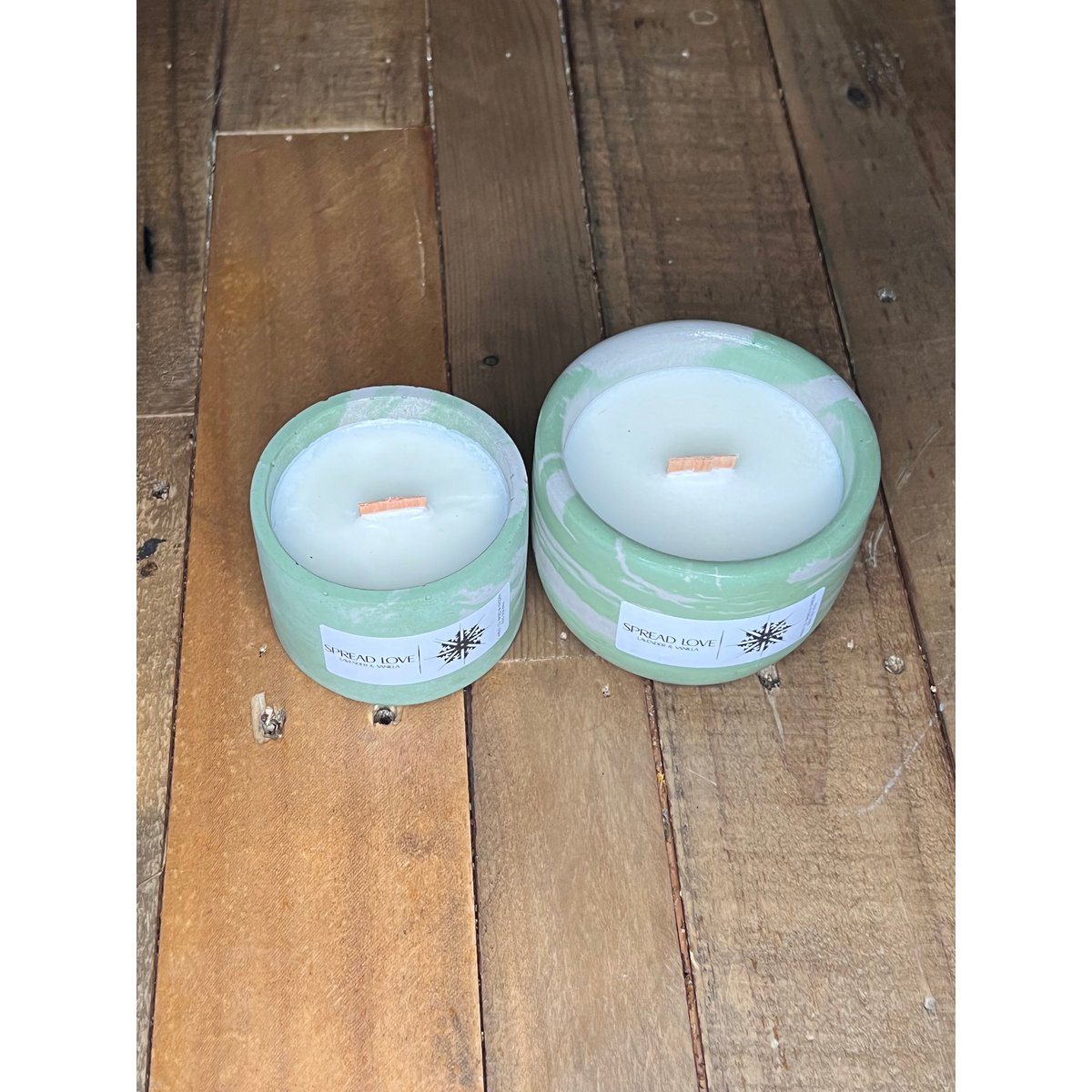 SPREAD LOVE - Concrete Candles 230g