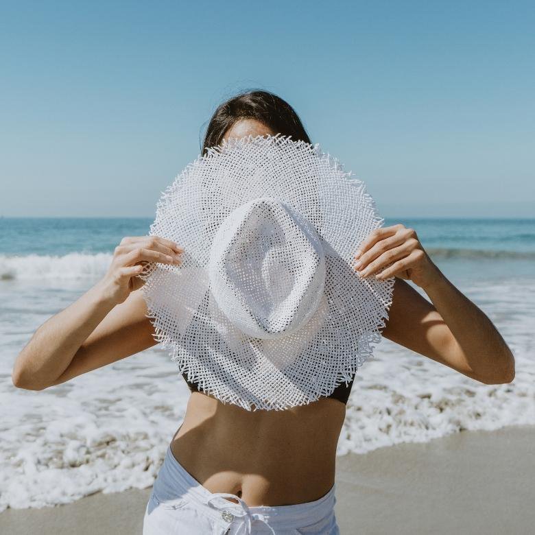 San Pancho · White beach hat