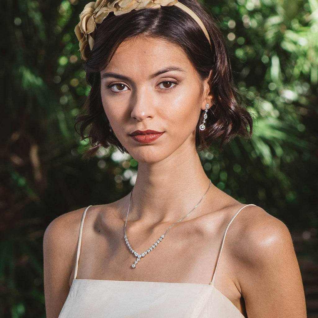 Collier en argent avec zircons blancs