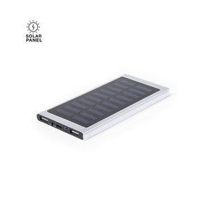 Zilveren externe hulpbatterij met zonne -opladen en hooglaadcapaciteit -8.000 mAh-. Gemaakt van aluminium, met Type C -ingang/uitgangsconnector en 2 USB -uitgangen.