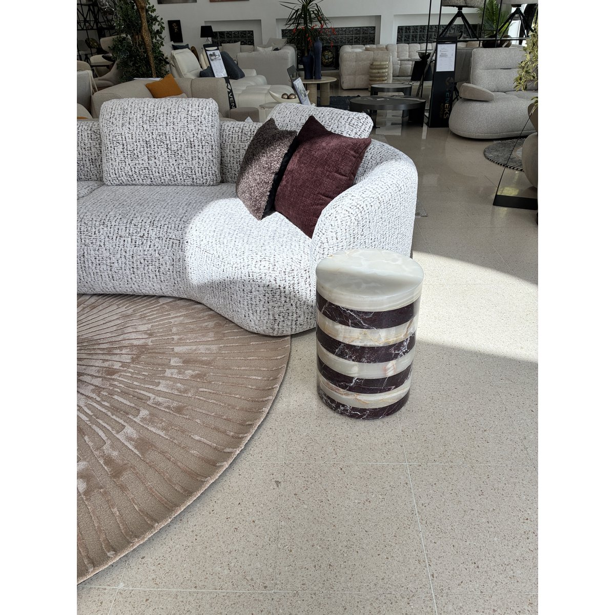 Table Basse Marbre Rouge et Onyx Blanc