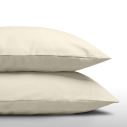 Soft, sand-colored pillow covers in two sizes - 60x70 and 80x80 cm. Made of high-quality materials for a comfortable and luxurious sleep experience.