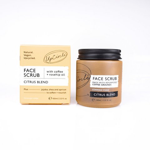 Gezichtscrub met koffie + rozenbottelolie - Citrusmix