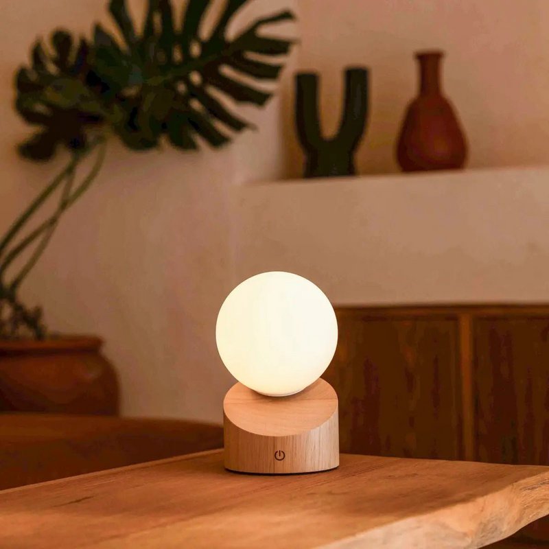 Morris lysebrun genopladelig lampe