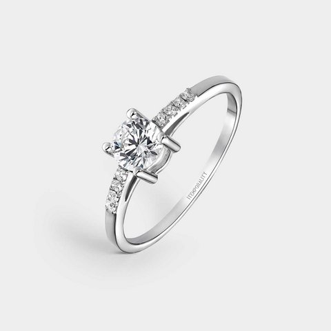 Silver ring with square white zirconia