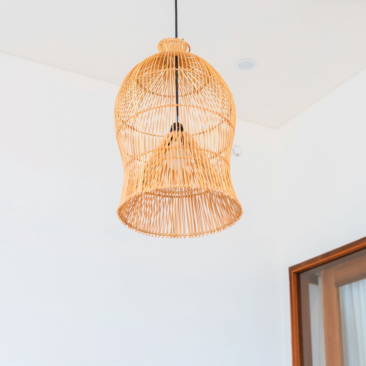 Rattan-Lampenschirm – Boho-Hängelampe – Deckenlampe zum Aufhängen – Boho-Deckenleuchte MAHARA (Ø35 cm)