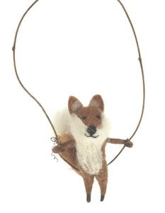 Fox on swing felt 24cm