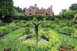 Jardín como Dios en Inglaterra. Los ingeniosos trucos de los jardineros británicos.