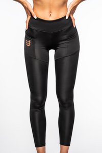 Elastische High-Waist Yoga-Leggings aus recycelt Polyester von Empire Embodied