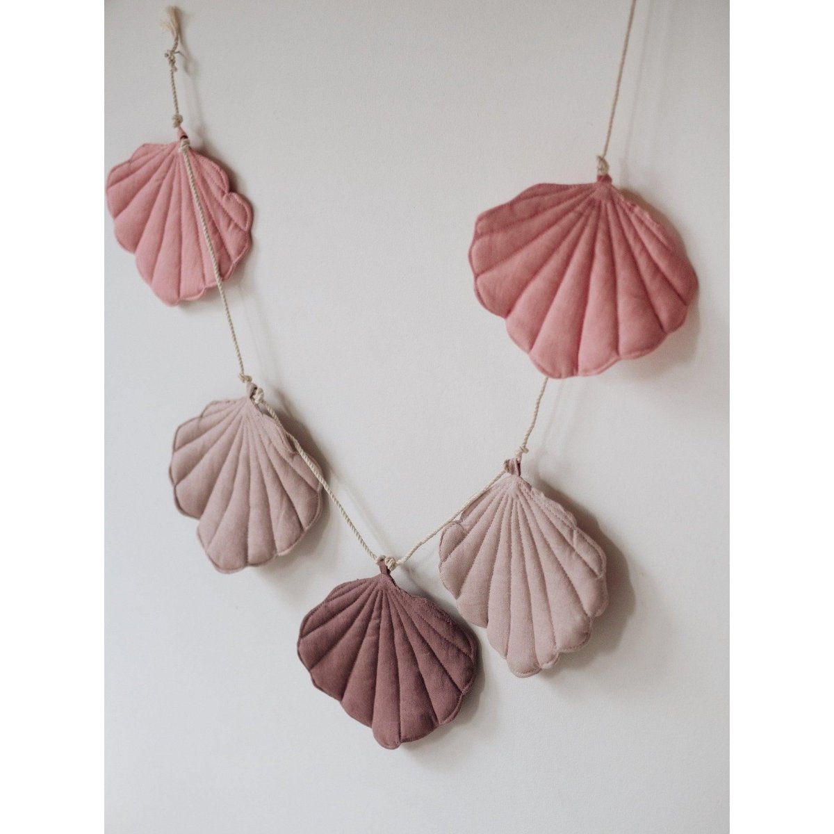 Guirlande de lin « rose » avec coquillages