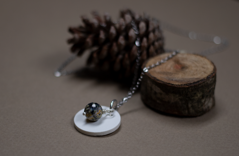 Collana per aromaterapia e litoterapia