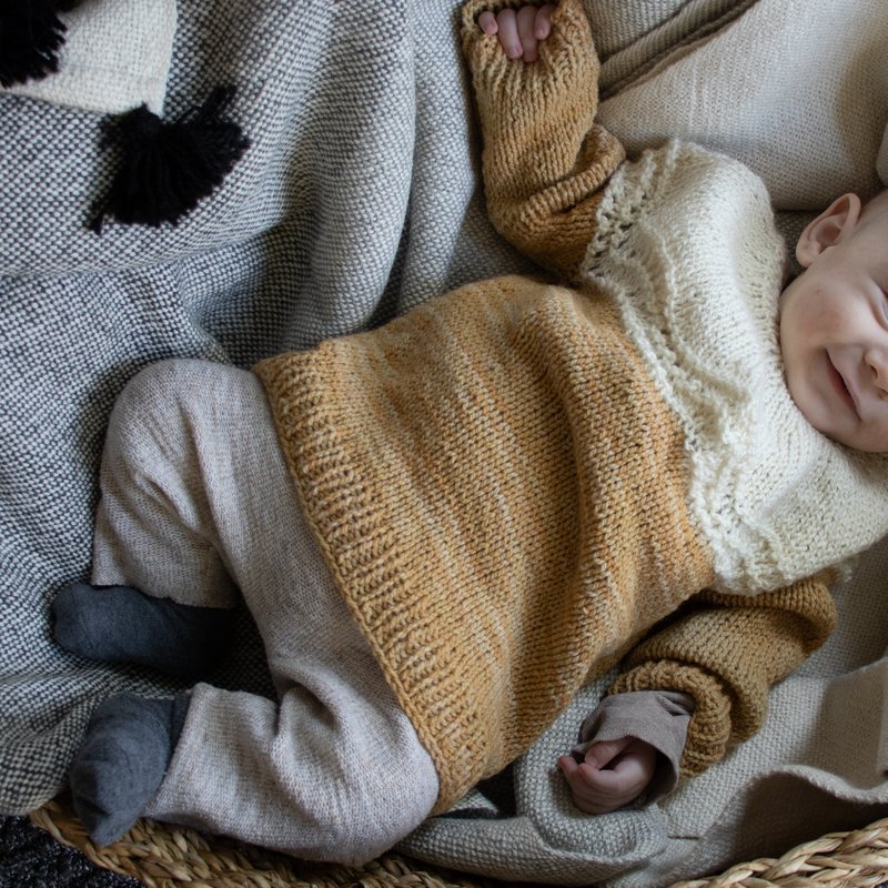 Zweifarbiger Pullover