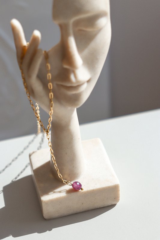 Lariat-Halskette, Burgunder-Granat – Gold