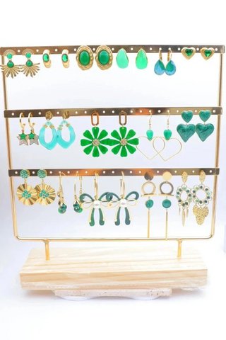 Lots of jewelry with display