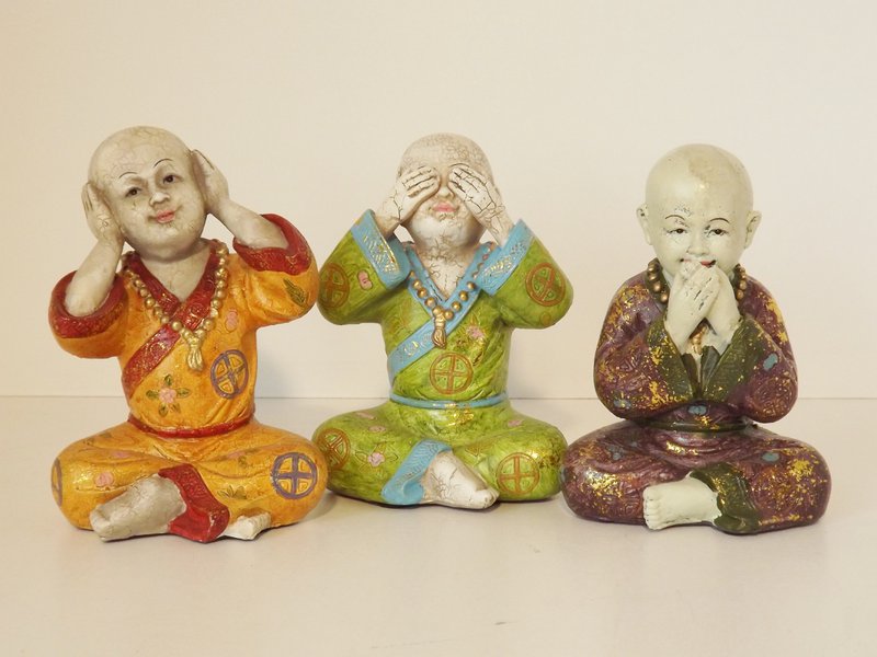 Colorful hear-see-shut up child monks