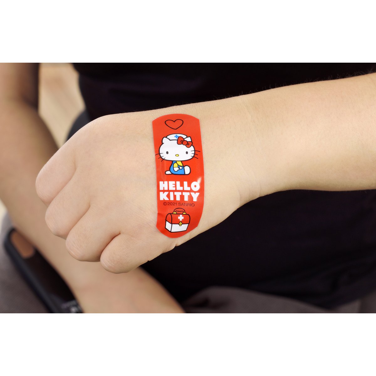 🩹 HELLO KITTY DRESSINGS – KARTON MIT 24 STÜCK