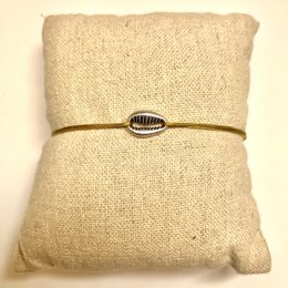 Small Silver Shell Bracelet