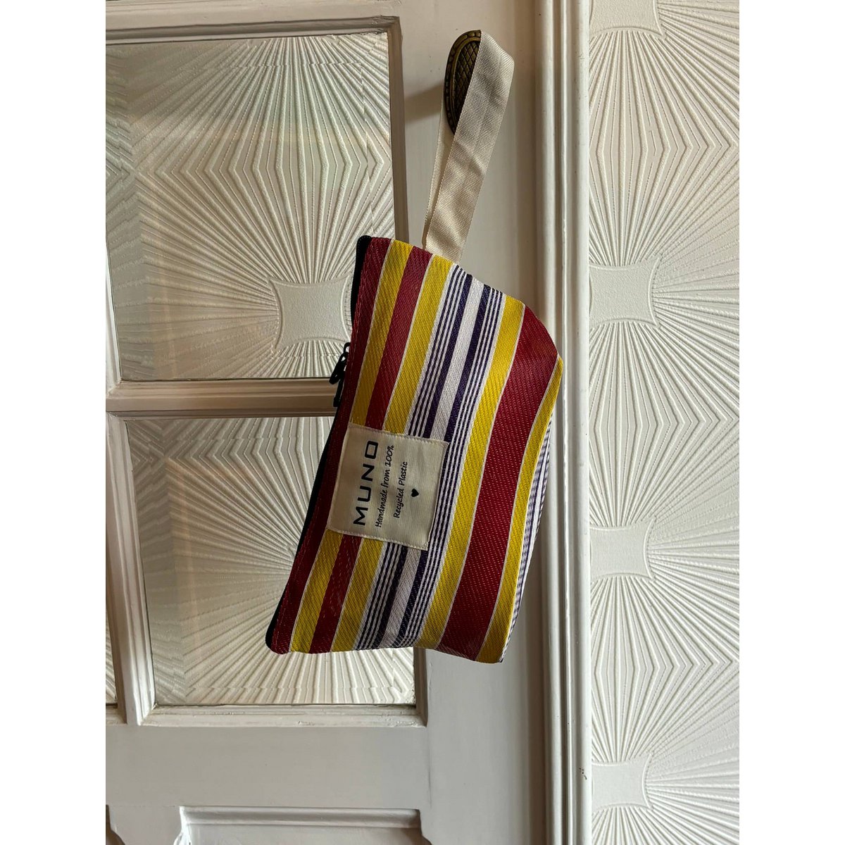 Bolsa de nylon reciclada hecha a mano