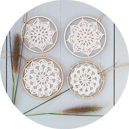 Christmas holiday creative tip! - DIY Christmas bauble crochet kit with wooden rings