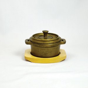 Eisenpot mini braadpan goud 10x5cm geëmailleerd met hout