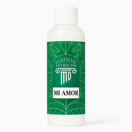  Floral and fruity laundry perfume with a zebra-inspired design. Contains notes of jasmine, peony, and citrus.