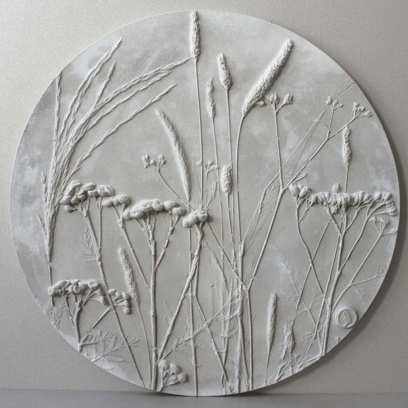 Round wall relief Floresta