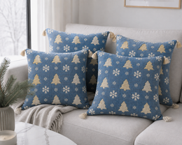 Pack de 4 fundas de cojín navideño – Árboles nevados azules