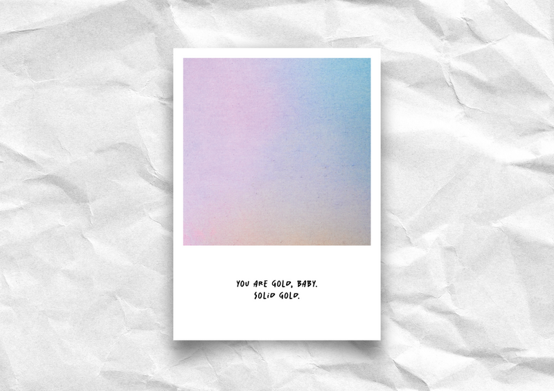 Ansichtkaart "Het is geweldig dat we tegelijkertijd leven" - Polaroid-ontwerp, kopie van gerecycled papier A6