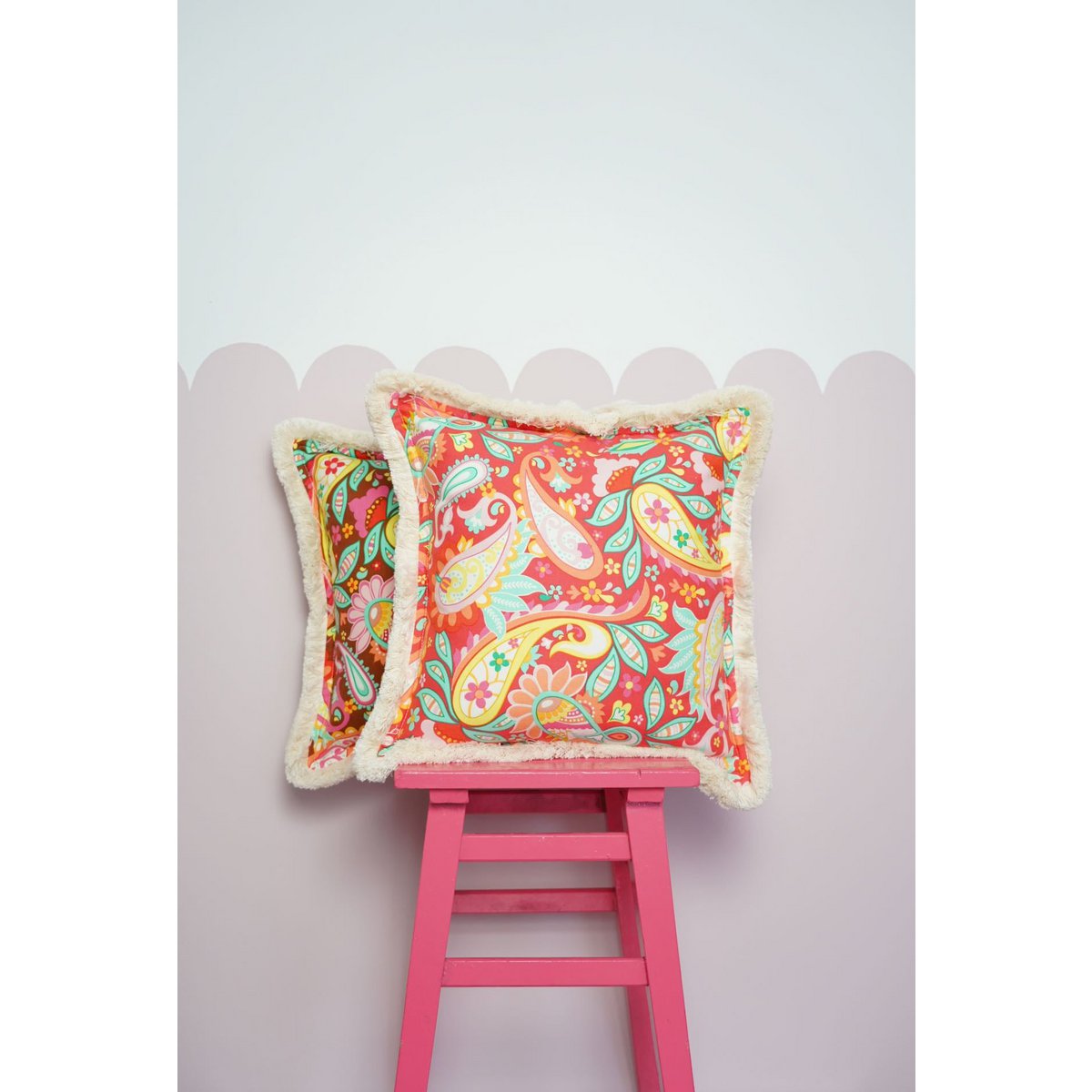 Funda de almohada con flecos "Armonía roja"