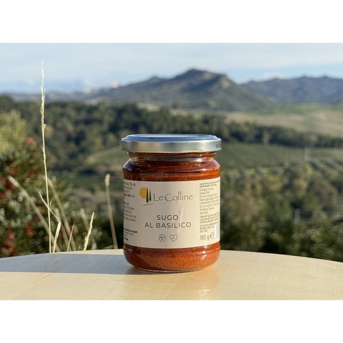 Tomatensoße mit Basilikum aus Italien