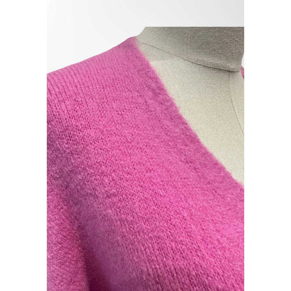 Cardigan Femme - Qualité Premium – Col V Profond en Maille Douce avec Boutons- ALPAGA/ LAINE - 23050