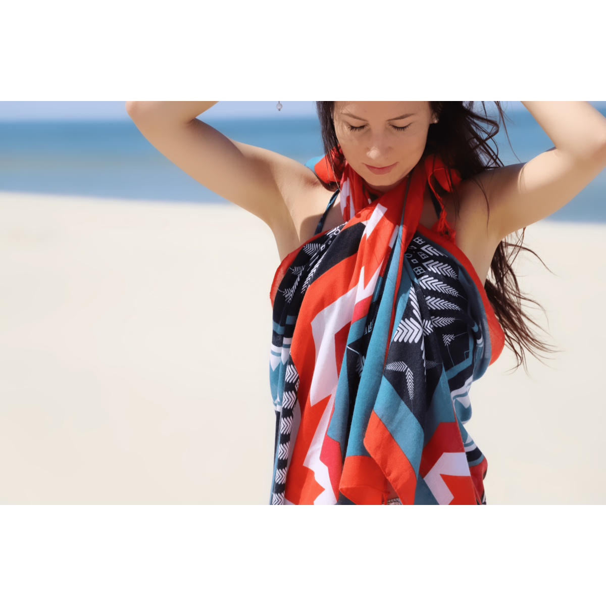 Viscose Pareo avec motif géométrique en multicolore