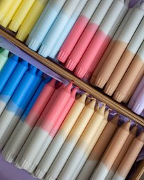 Spitzkerzen - Mischung aus grauen Farben