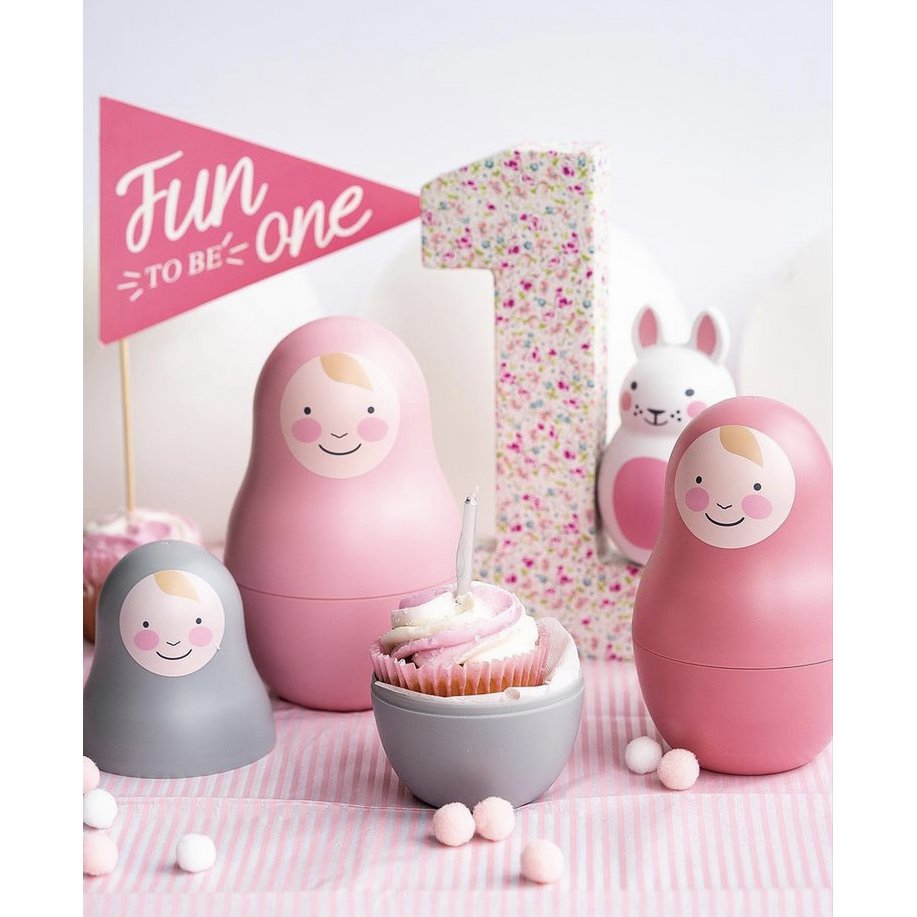 Rosa nistende Babys mit Chiming Bo Bunny
