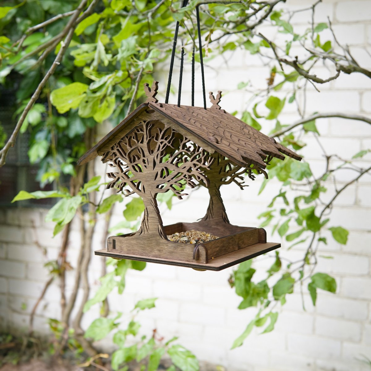 Rustieke houten vogelvoeder, hangende decor voor tuinen en terrassen