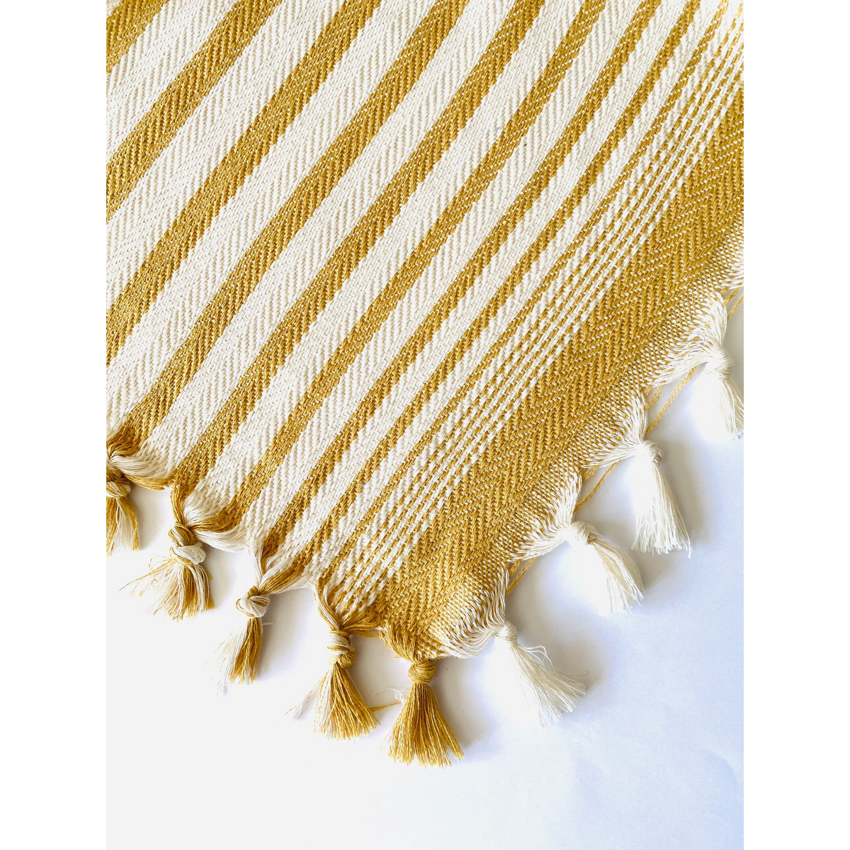 Hand-woven cover "Fatsa"