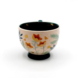 Tazza di coniglio del giardino segreto