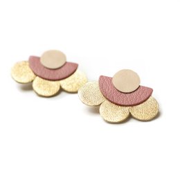 Aretes Flor grande - cuero beige oro rosa viejo