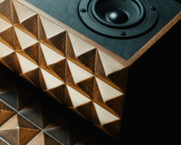 Acoustibox – Altavoz Bluetooth piramidal