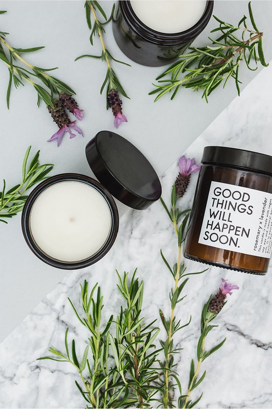 Gode ​​ting ... Lys rosmarin x lavendel / ESSENTIALS duftlys