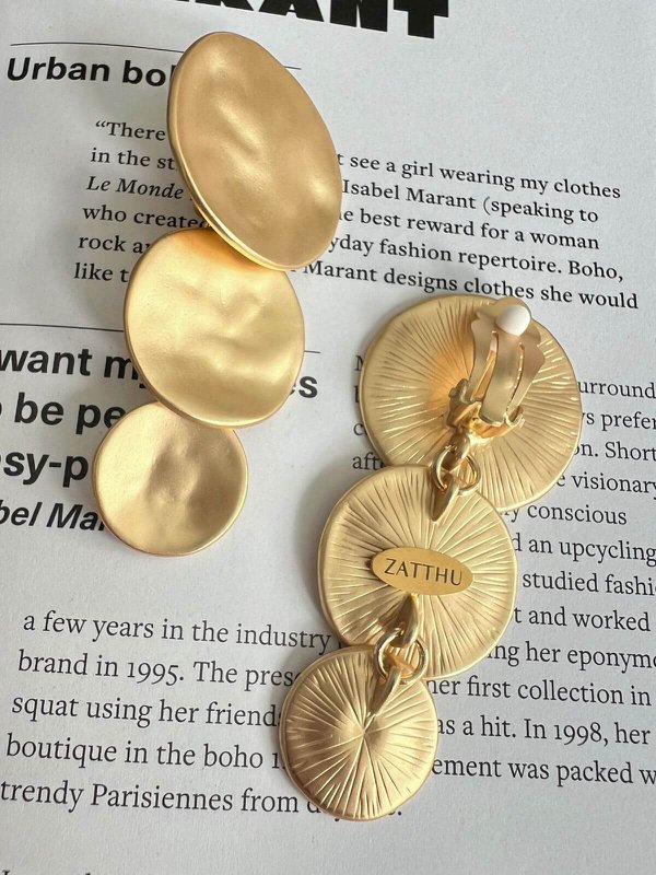 Mela Long Round Statement Earrings - Gold
